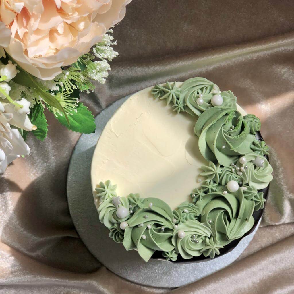 Phoenix Sweets Cakery - Butter Cream Cake - Colour Splash Cake. Celebrate Birthday, Wedding, Baby Shower and Anniversary in Adelaide, South Australia with Delicate Designs. Gift Items also available.