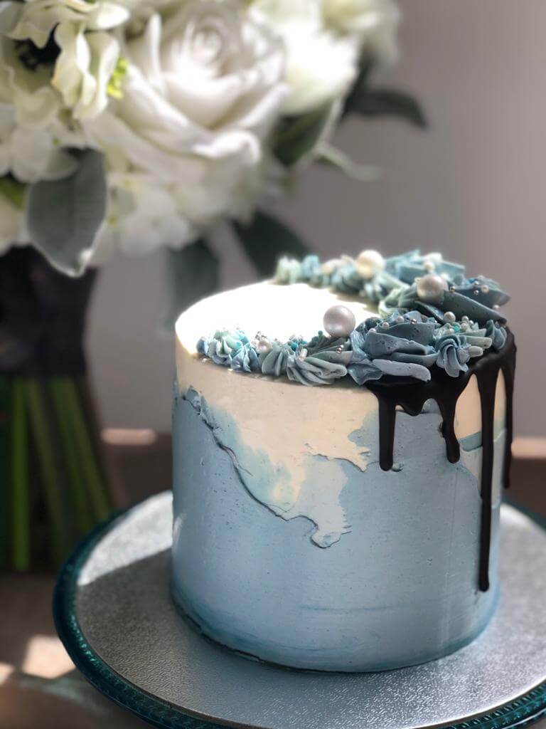 Phoenix Sweets Cakery - Butter Cream Cake - Colour Splash Cake. Celebrate Birthday, Wedding, Baby Shower and Anniversary in Adelaide, South Australia with Delicate Designs. Gift Items also available.