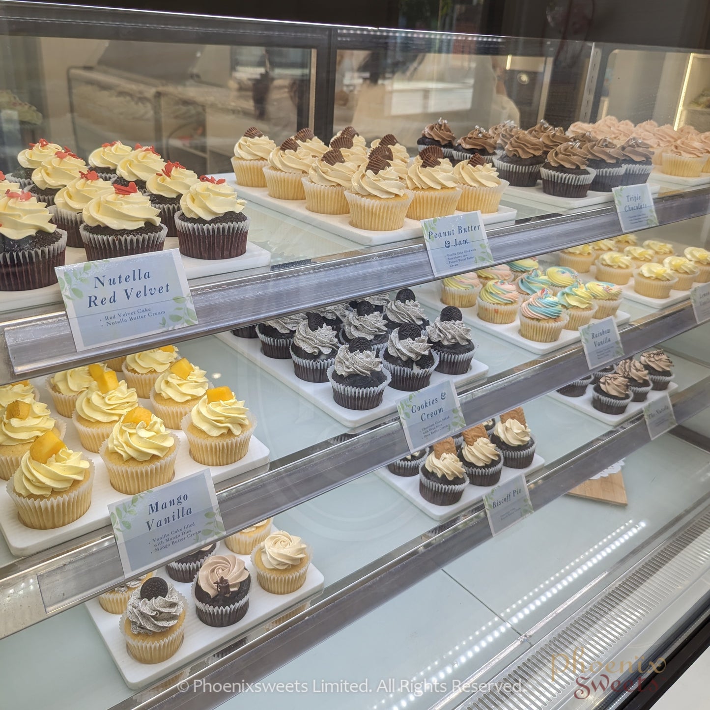 Gourmet Cupcake - Random Flavours (12pc Set)