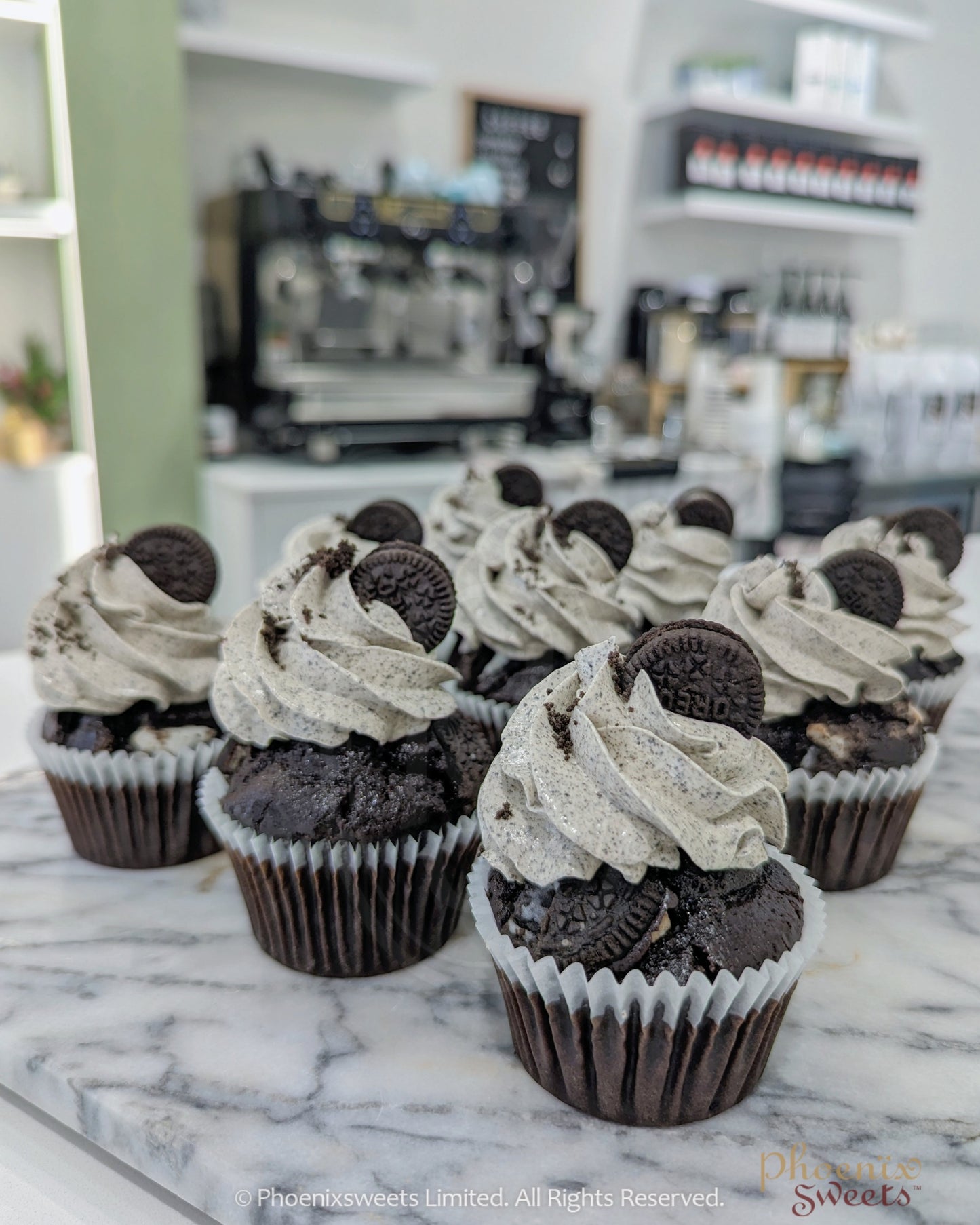 Gourmet Cupcake - Random Flavours (24pc Set) with Free Paper Cupcake Tower