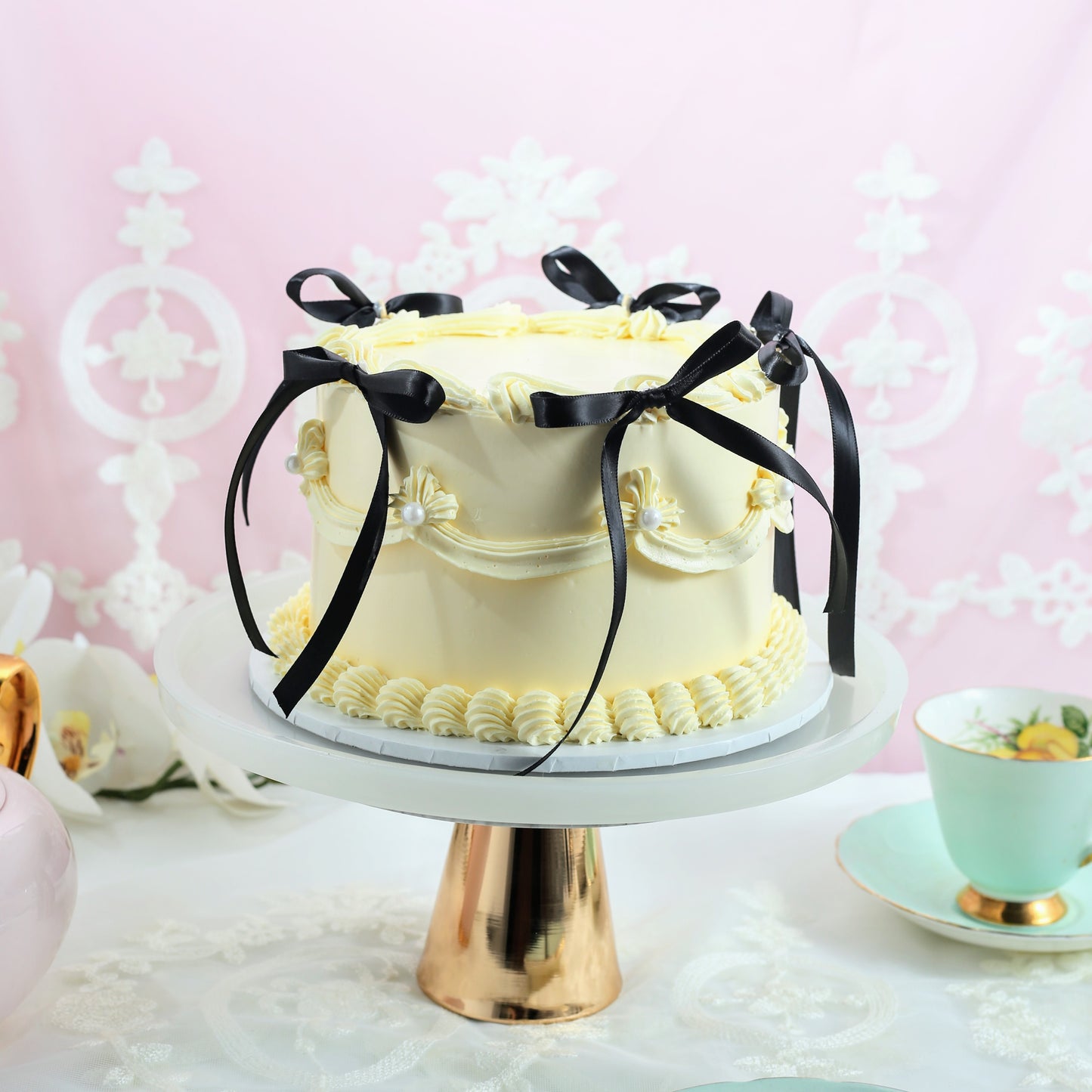 Butter Cream Cake - Vintage Ribbon Cake