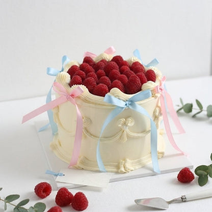 Butter Cream Cake - Raspberry Table Gender Reveal Cake